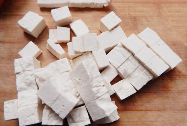 中国|同样是切豆腐,英国切条,日本切块,法国切花,看中国没开玩笑