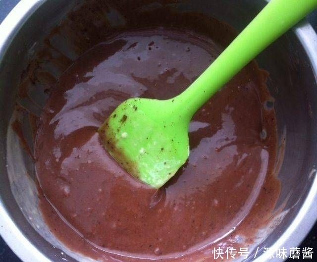 朗姆酒|波点巧克力蛋糕卷,酒体丰满,甜而不腻