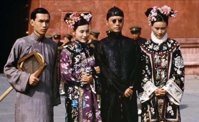 婉容|溥仪婚礼耗费40万,亲自点了一出《霸王别姬》,成为后世笑柄