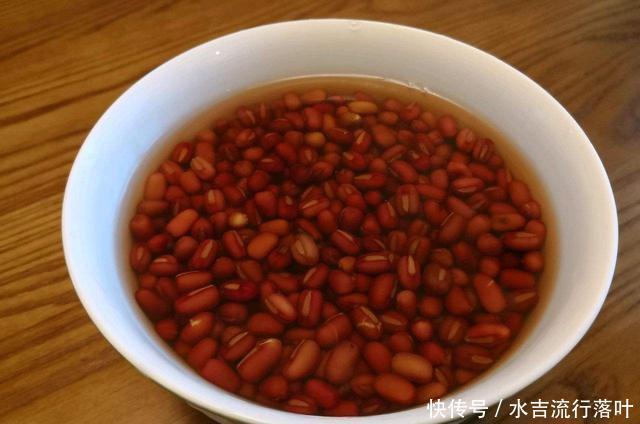皮肤|红豆和它是绝配,简单煮一煮,每天吃上一小碗,皮肤红润有弹性!
