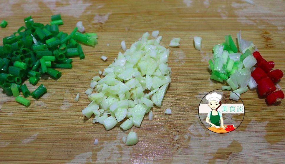  适量|秋天，少吃猪肉多吃此，2块钱炒一盘，比肉还香，营养好吃又下饭