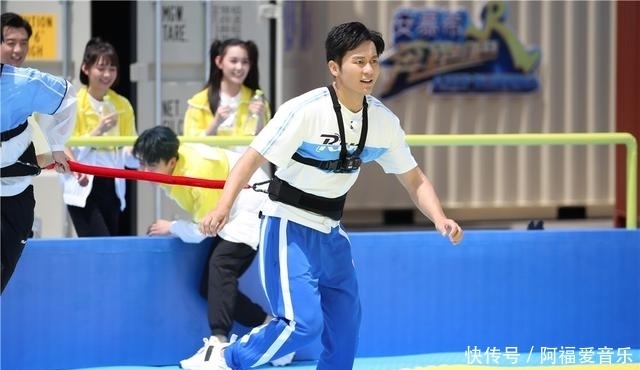 撕名牌|「奔跑吧」迎来第100期,“00前”对决“00后”展开世纪争锋