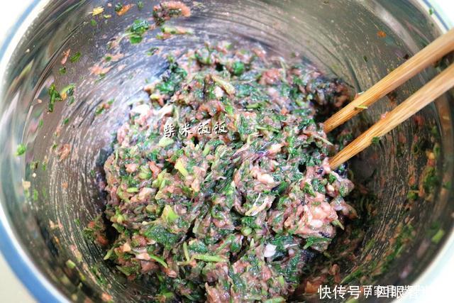 吃饺子|入伏吃饺子,韭菜芹菜不如这菜,钙和铁丰富,现在吃正当时