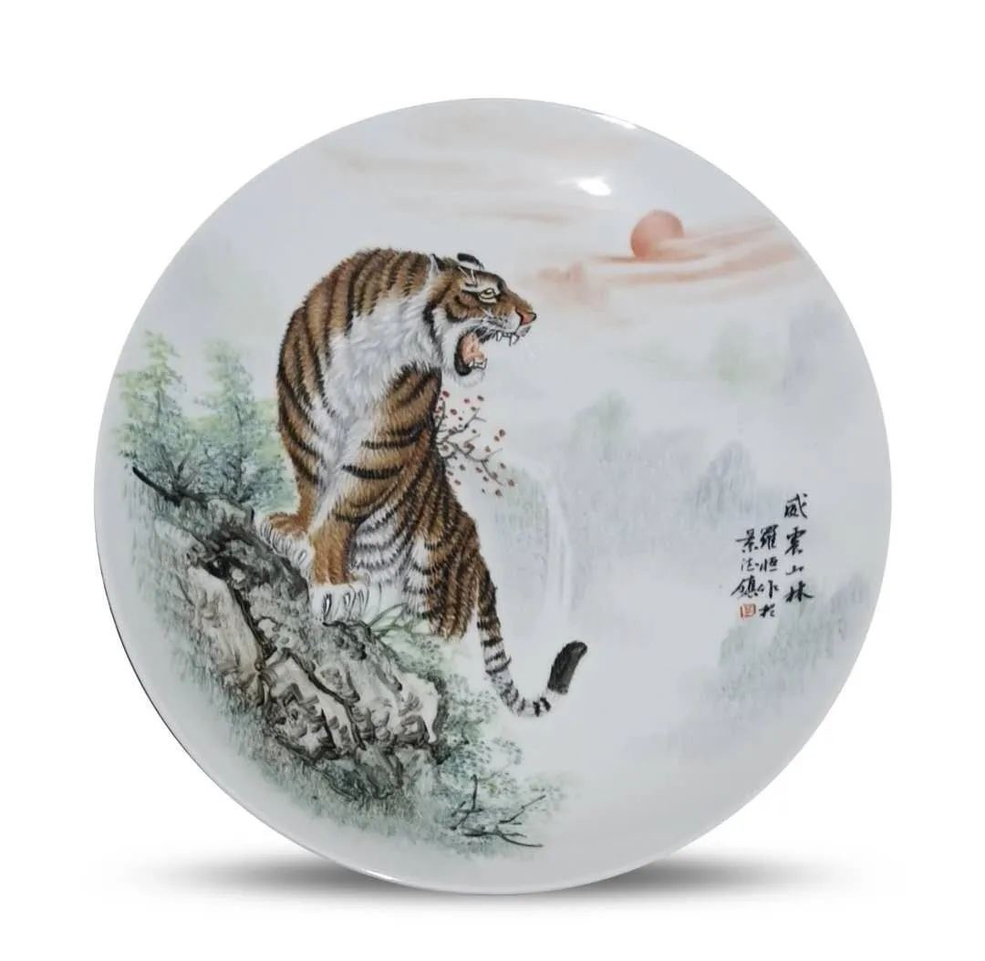 收藏|跨界画家罗恒再次搅热艺术品收藏圈——十二生肖手绘瓷盘 款款都可爱
