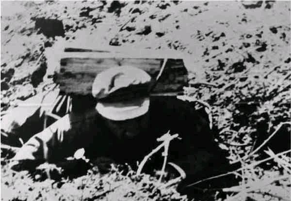 政委|弹药紧缺,前线请援手榴弹,团长命令卸警卫班,政委却问咋回事?