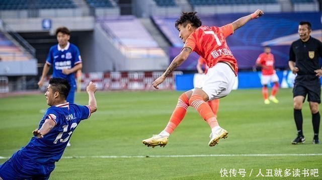  朱辰杰|老崔气坏了！不听朱辰杰建议协防，进攻肉包子打狗！申花右路是坑