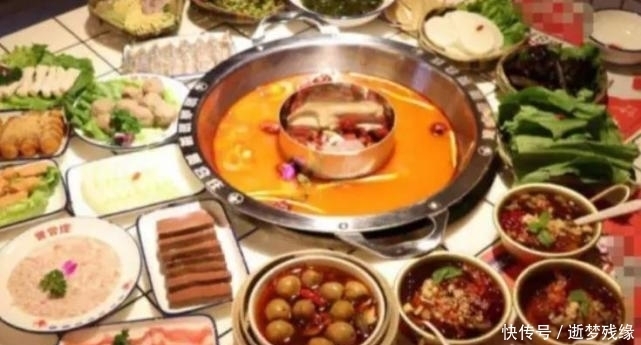 爆火|Baby奶茶店爆火!粉丝点了杯奶昔,结账时连问好几遍你没算错