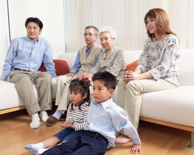  养老|一种新型养老迅速流行，没有子女也有人陪，老人晚年很幸福