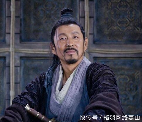 却说|皇帝刚登基,当年一救命恩人便前来投靠,皇帝却说:斩了