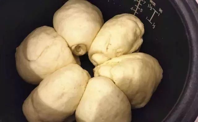 蒸锅|家里有面粉和鸡蛋,就能做面包,不用烤箱,有电饭锅或都蒸锅就行