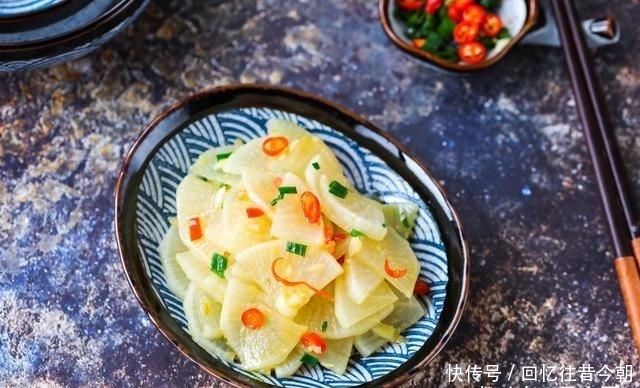 女生|宅在家不出门易长胖,这9种食物,女生每天吃一道,体重蹭蹭降