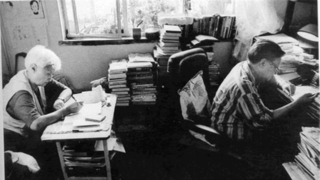  合葬|与原配携手52年，80岁另娶女演员，去世前留遗嘱：与原配合葬大海