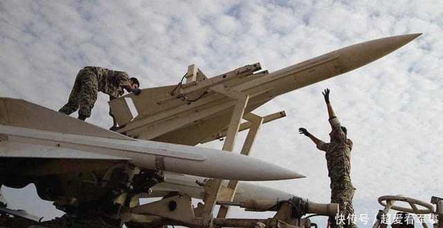 侦察机|一枚防空导弹呼啸升空,瞄准美侦察机后撤路线,白宫终于尝到厉害