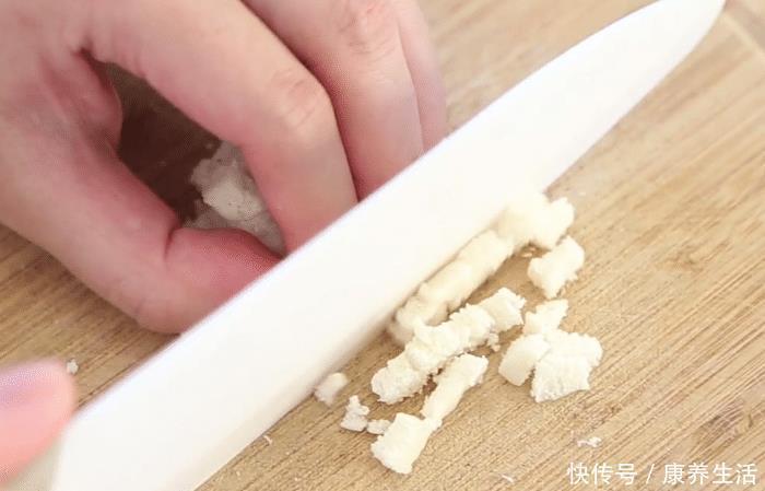 辅食|馒头搭配小米,不一样的主食美味,鲜香软嫩,孩子特爱吃的辅食