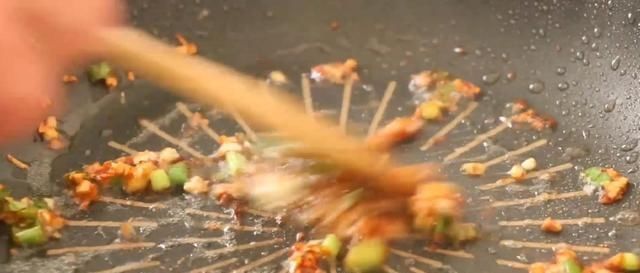 点名|豆腐自从学会这个做法,家人三天两头点名吃,鲜嫩入味,比肉都香