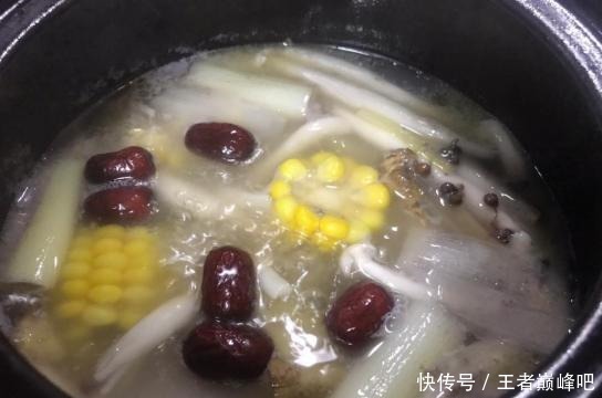 解燥|补而不燥的“秋季汤”,排骨山药搭配它,甘甜解燥