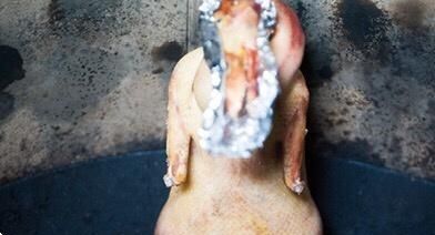 吃货|广式烧鹅这样做,皮脆肉嫩,肥而不腻,作为吃货必吃的美食