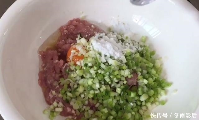 做法|吃了30年的红薯,这种做法还是第一次见,里面既然还有肉,真香