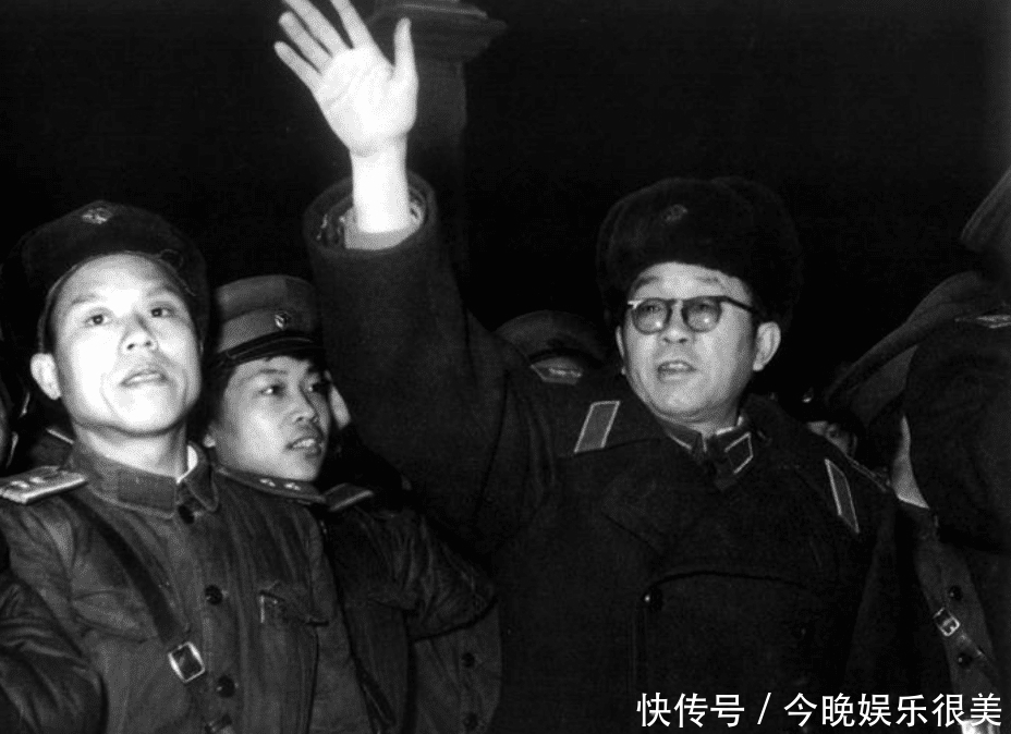 提意见|开国大将喜欢提意见,6年被连续降职4次,从首长降成普通战士