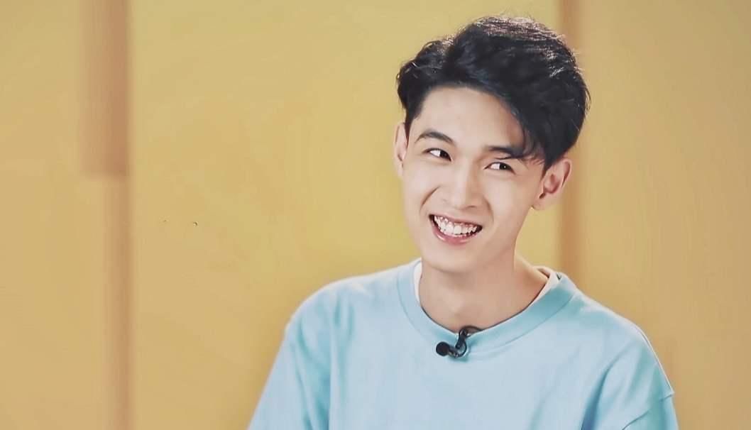 争议|德云社秦霄贤首个综艺被坑惨,评分跌破4分,谢娜又成争议的焦点