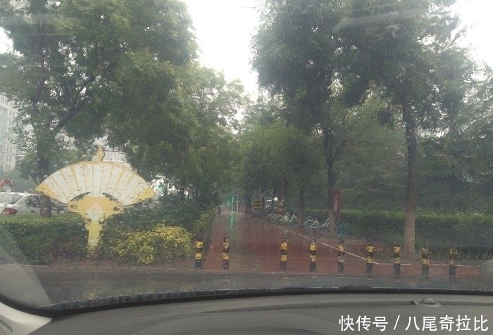  真的|这个颜色真的好看么，灰色荣威i5，魅力的展示