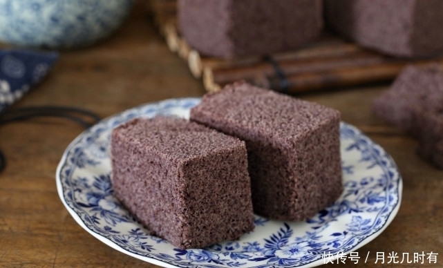 蛋白|无需揉面不用发酵,制作营养蒸糕当早餐,放锅里一蒸好吃还不上火