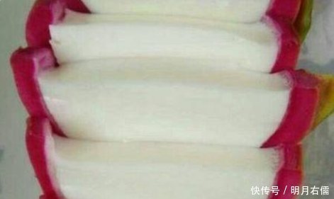 牛奶|姑娘把牛奶倒进火龙果皮里面切开之后满满的惊喜