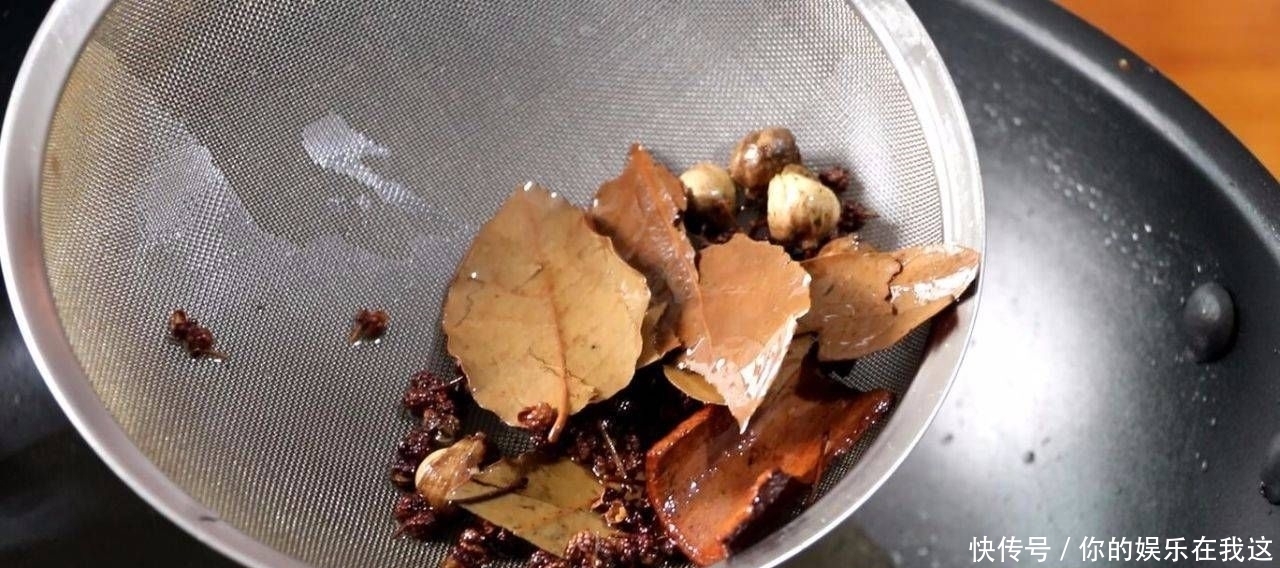 厨师|如何让蒜蓉辣椒酱变得美味？厨师教你一种新的吃法