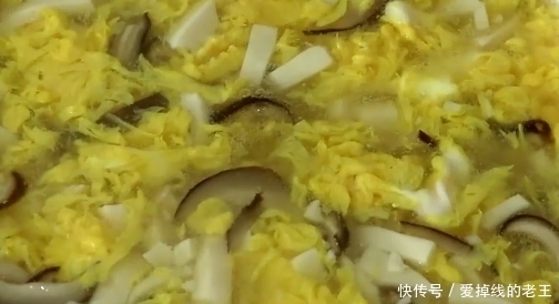 大鱼大肉|吃腻了大鱼大肉,来一碗开胃汤,清淡营养,口感嫩滑,还补钙壮骨
