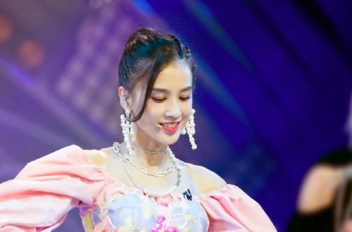 白冰|《浪姐》五公阿朵孟佳复活,黄圣依白冰淘汰,蓝盈莹又败好感