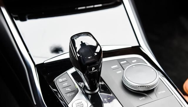 轴距|入门级豪车一个车型,两种车长+两种轴距,全系20T+8AT