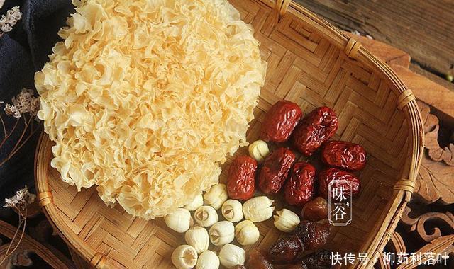 皮肤|秋后干燥缺水,女人多喝这碗羹,价格不贵好处多,清甜顺滑又解馋