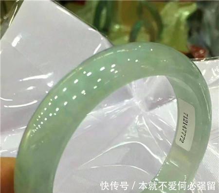 值钱|翡翠里有了裂纹还值钱吗