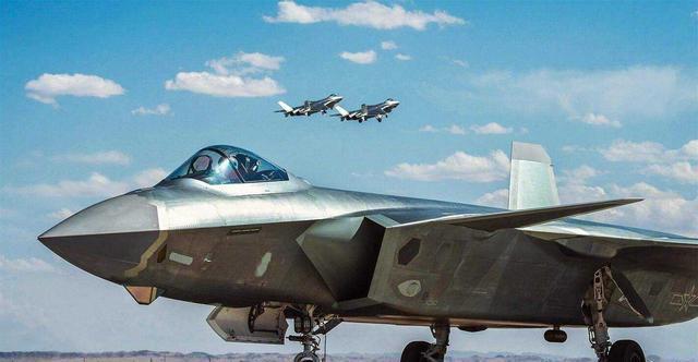  战机|中美俄现役战机最快时速：美3060公里，俄3920公里，中国是多少？