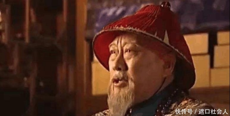 俄国|康熙时搞的一个面子工程, 大手一挥丢掉30万土地, 高兴地不得了