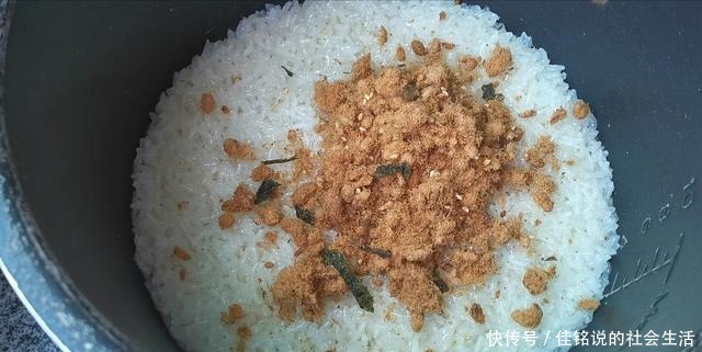 好吃|糯米里加入大米,简单一做居然这么好吃,我家一周吃5次,太香了