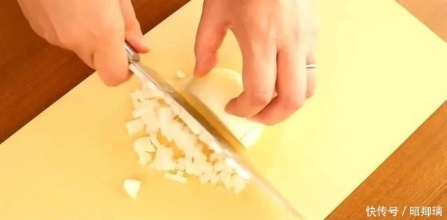  道菜完成|6款微波炉就能做的营养大餐！上手简单十几分钟就搞定！懒人必备