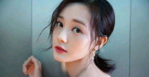 牵手|李一桐曾参加过相亲节目?看清和她牵手的男嘉宾,娱乐圈可真小