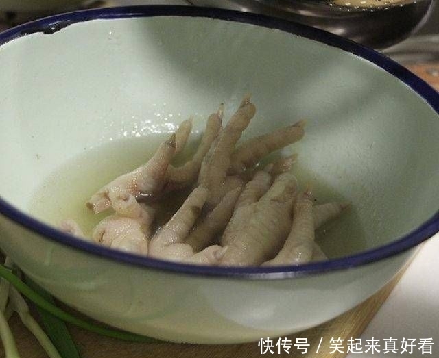  点心|麻辣小风的爪子很容易学，而且很辣。这点心太开胃了