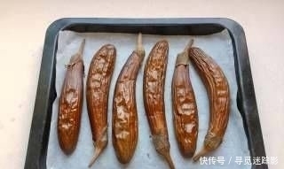 酸爽可口|我怎么能吃油浸蟹味菇拌烤茄子