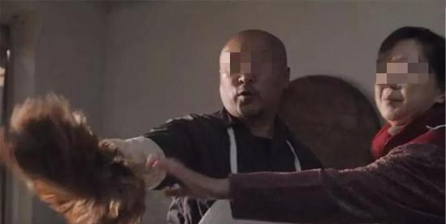 妈妈|6岁男孩因未洗漱睡觉，被妈妈踢死，易怒的父母有多可怕