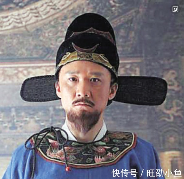 清官|海瑞一生清廉没能挽救大明,张居正半生贪腐,却主导了万历中兴