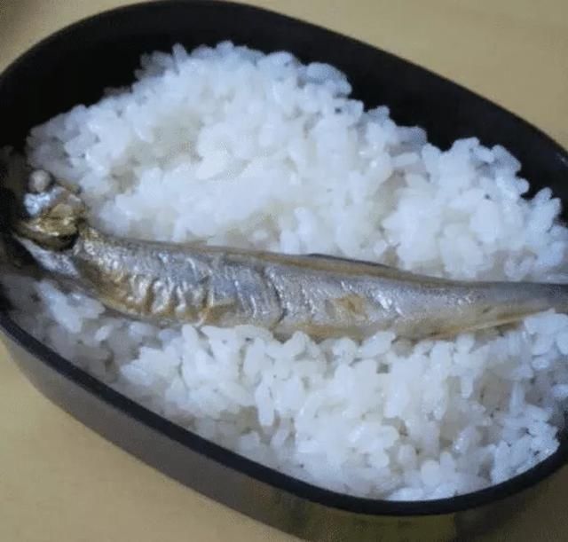  做饭|得罪谁都不能得罪家里做饭的，一盒生大米算啥最后才是狼人