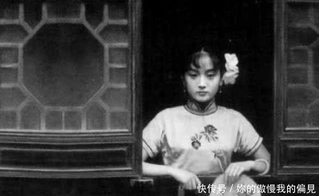 最美|晚清老照片青楼女子倚窗娇媚，最美妃子艳压一众明星