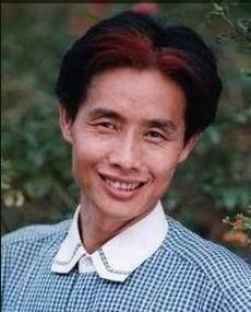 工作|52岁邓建国娶19岁“女儿”黄梓琪,90天离婚后,黄梓琪怎么样了