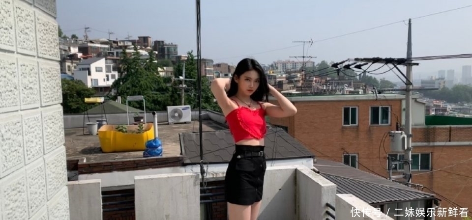  蔡徐坤|舞台首秀就“假唱”，被蔡徐坤当场揭穿，李熙凝后来怎么样了