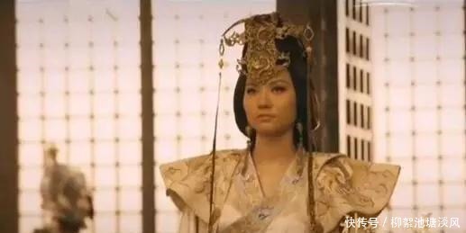 登上|她是权臣之妻，却暗地与皇帝私通，踩着丈夫一家，登上皇后的宝座