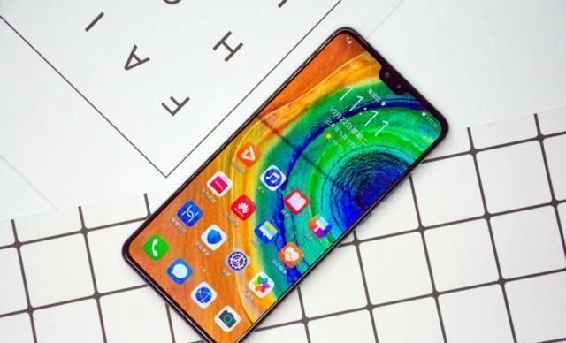 短短|上市短短9个月,价格跳水1000元,堪称华为“真香机”