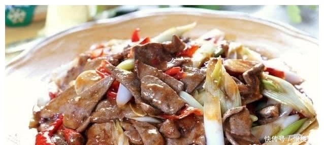 翻炒均匀|分享几道家常快手菜,适合上班族的晚餐,下班回家不犯愁、轻松做