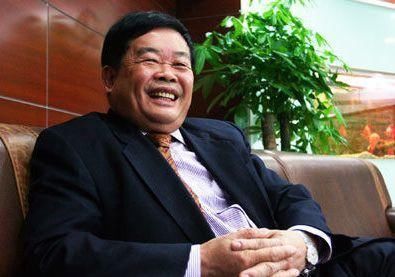 活着|《美国工厂》曹德旺:人活着就是要干活,你说是不是?